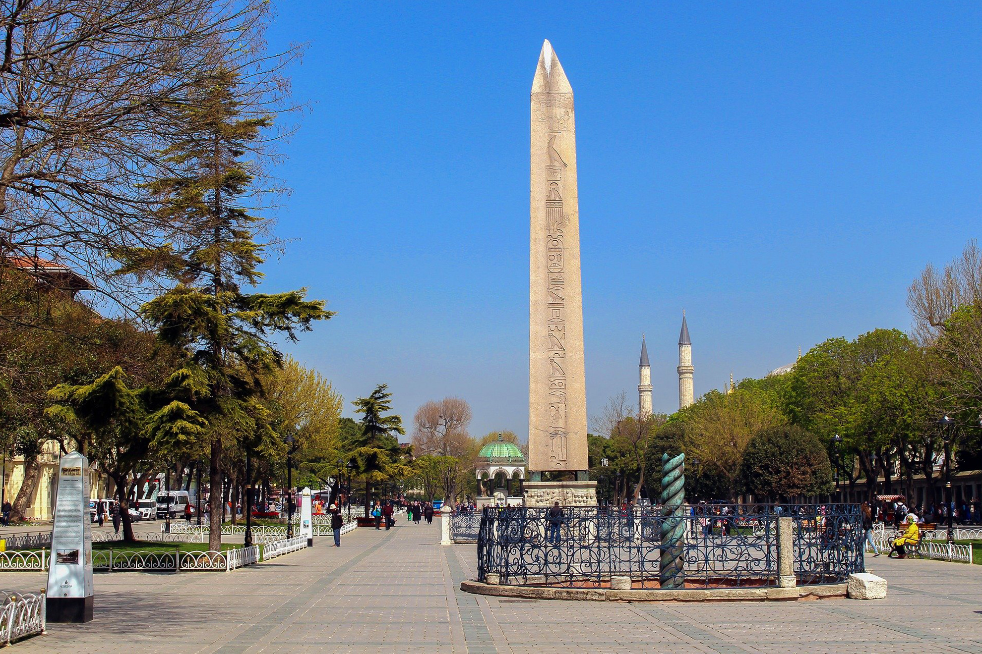Истанбул през лятото - Египетския обелиск, Истанбул, Турция - Egyptian Obelisk, Istanbul, Turkey